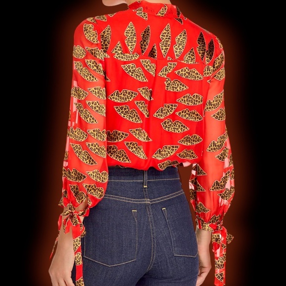 Alice + Olivia ‘Sheila’ Leopard Lips Red Burnout Tie-Neck Top Size XS ASO Kelly - Picture 14 of 16